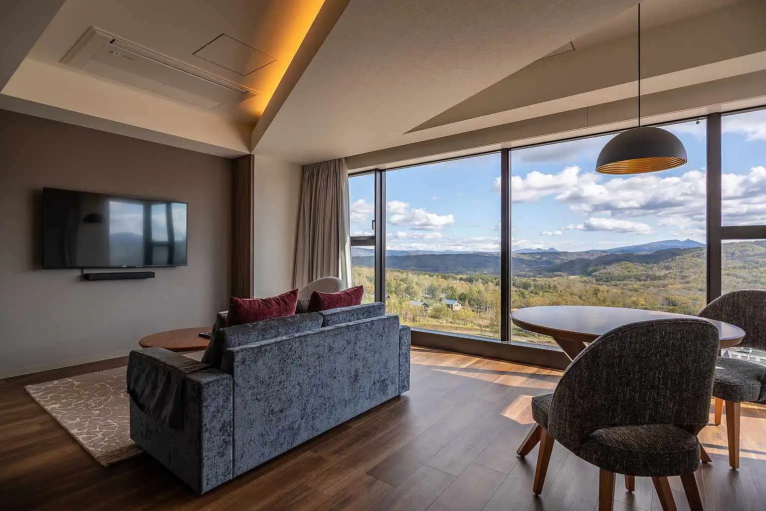 TVN 1 Bedroom Premier Residence