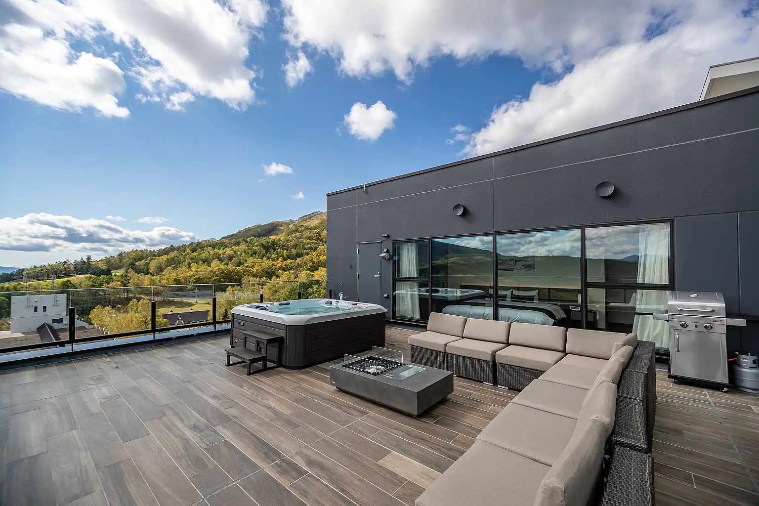 TVR 4 Bedroom Penthouse Residence