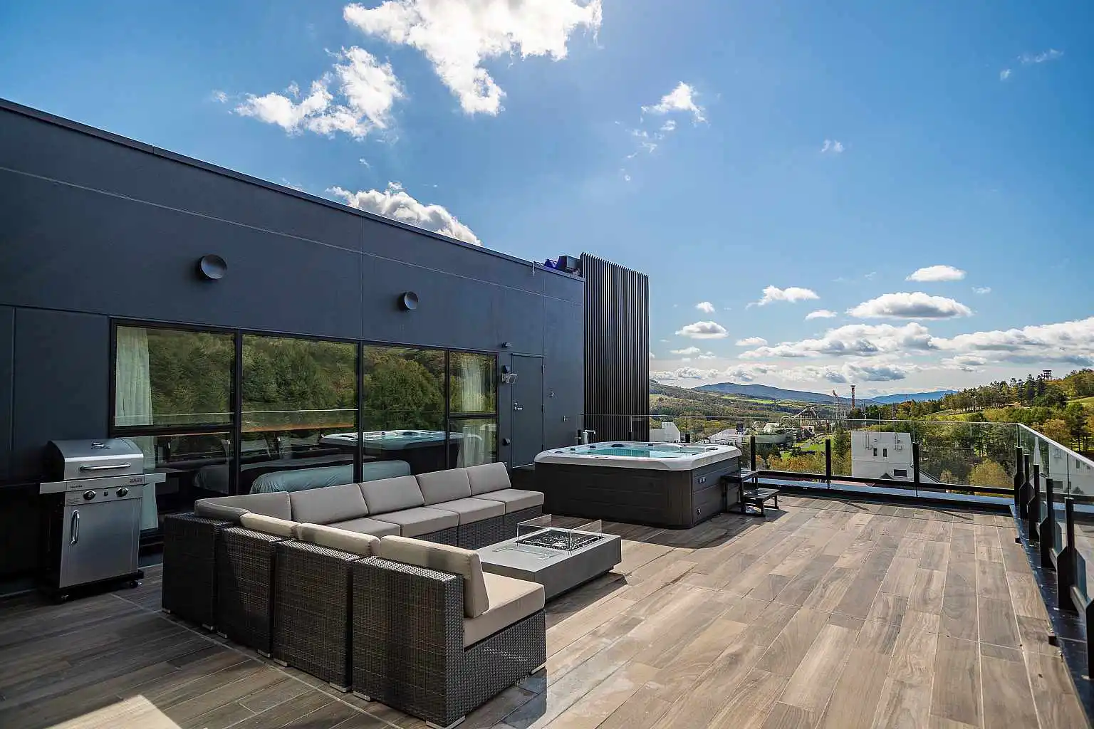 TVR 4 Bedroom Penthouse Residence