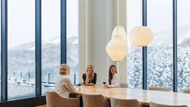 Vale rusutsu penthouse group dining