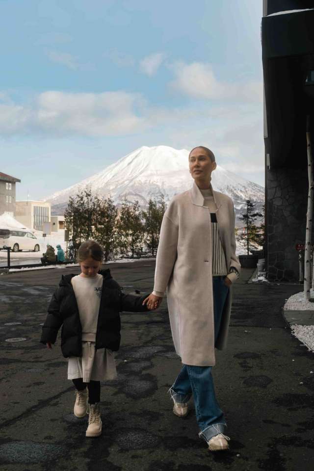 Lindy Klim The Vale Niseko entrance