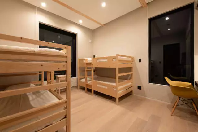 Yuki Sugi at Intuition 10 Bunk BDR 2 FL
