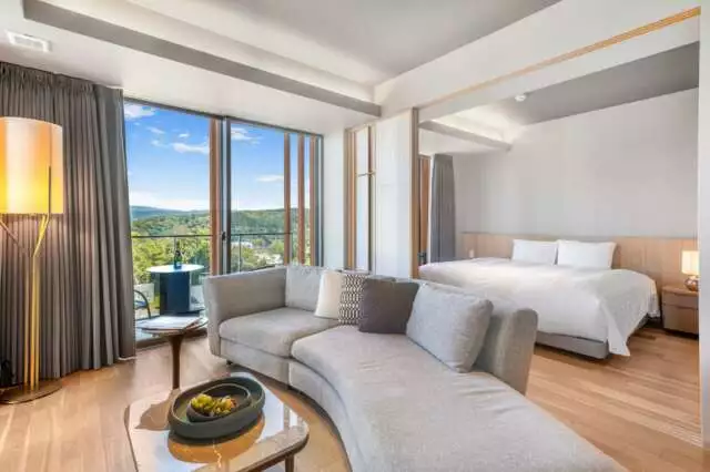 Fenix West 11 1 BR Premier Suite 1