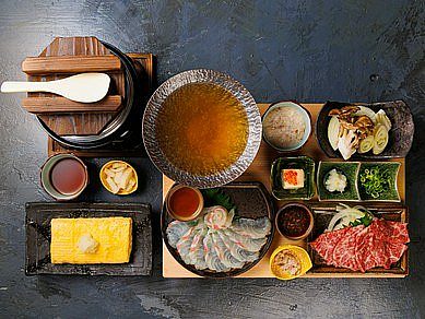 0020008325 F1 390x292s