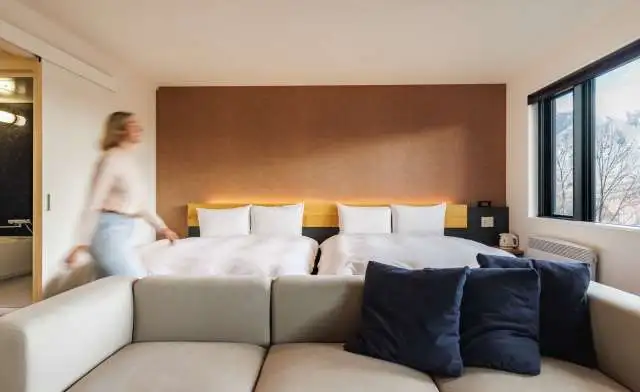 KC always WEB R5 M 0267