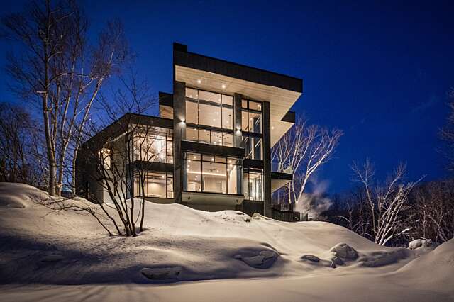 Corniche hirafu exterior