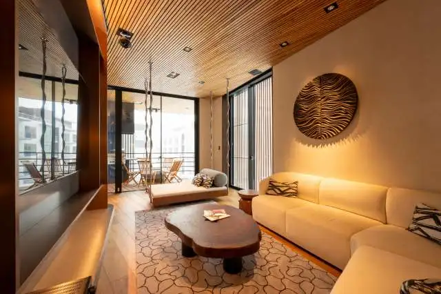 Meigetsu 16 Living Room
