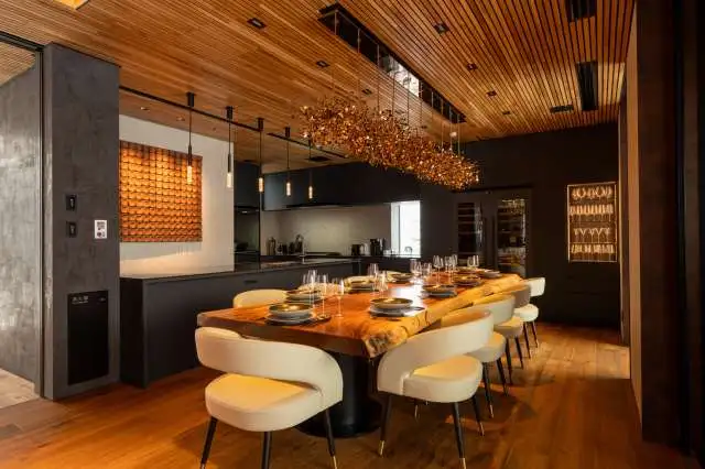 Meigetsu 18 Dining Room