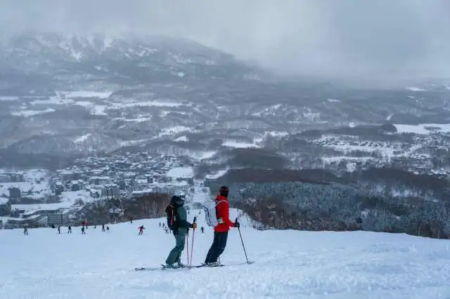 Niseko Hirafu Ski Slopes By Rami and Ben