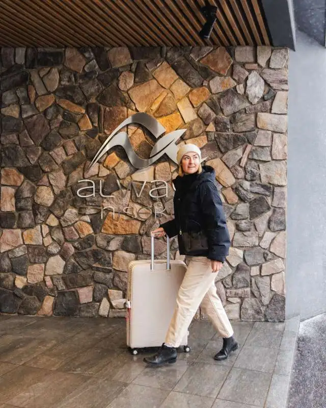 KC always WEB R5 M 0575