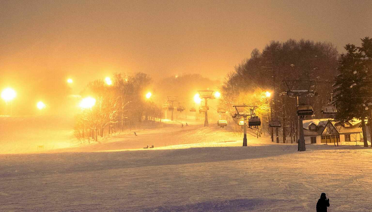 Rusutsu Night Skiing 1