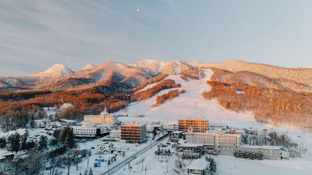 Furano Ski Resort Kitanomine Zone Sunrise