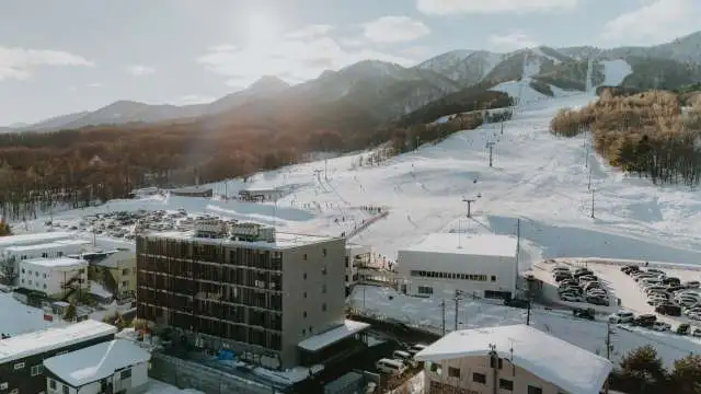 Furano ski resort kitanomine early morning fenix furano