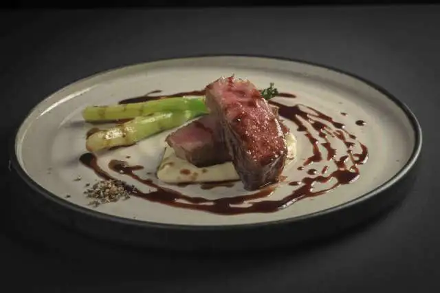 Aó RA Wagyu Sirloin photo credit Aaron Jamieson